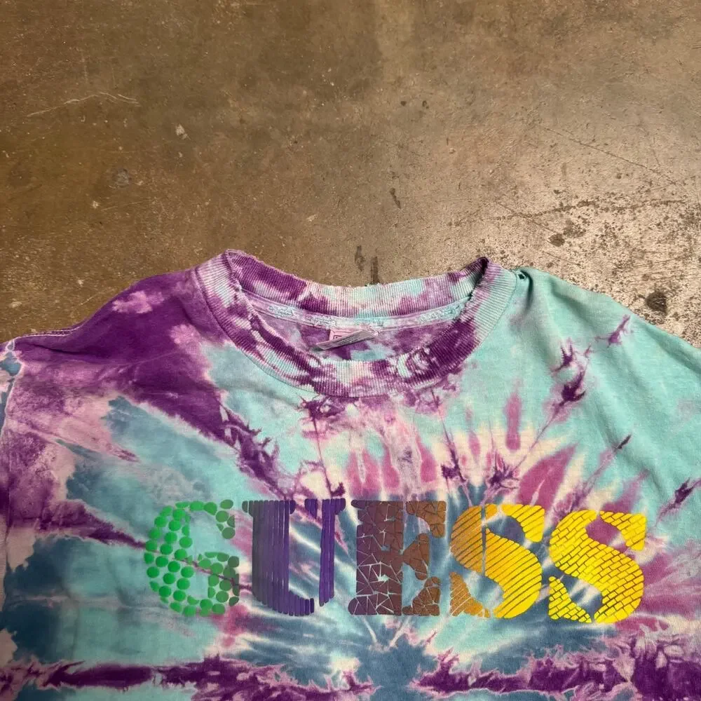 Vtg Tie-Dye GUESS T-Shirt – Multicolor Spiral Graphic Logo Tee – Delta Tag – SzL - Picture 6 of 11